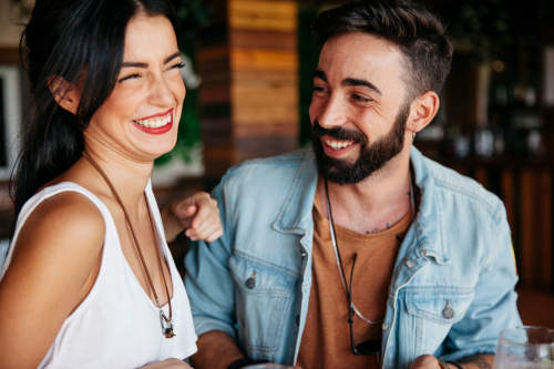 una experiencia de escape room en pareja refuerza la confianza y la complicidad